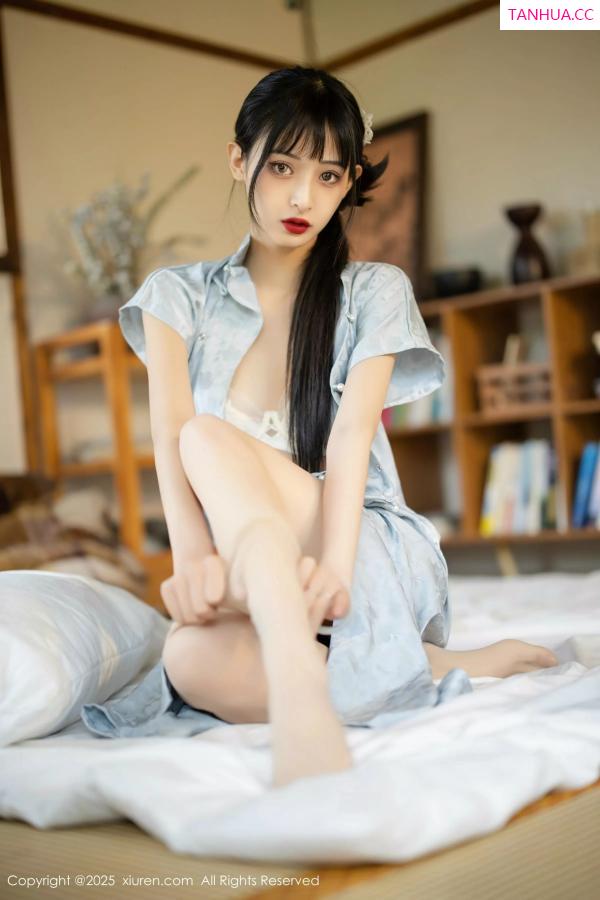   [XiuRen]高清写真图 2025.05.15 No.10278 茂木希子 日式旗袍第53张图片